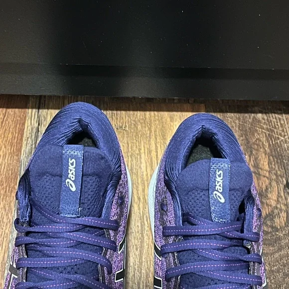 EUC Asics Women’s Gel-Nimbus 24 Purple/Light Blue Size 8.5 - Picture 6 of 12